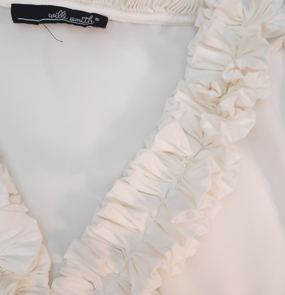 White halter top - Picture 4 of 5